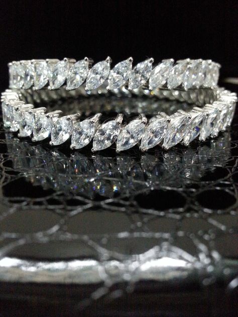 Feminine Elegance, India Jewelry, Bracelet Ideas, Diamond Bangle, Jewellery Designs, Fashion Wear, Girls Best Friend, Bridal Wear, Diamond Bracelet