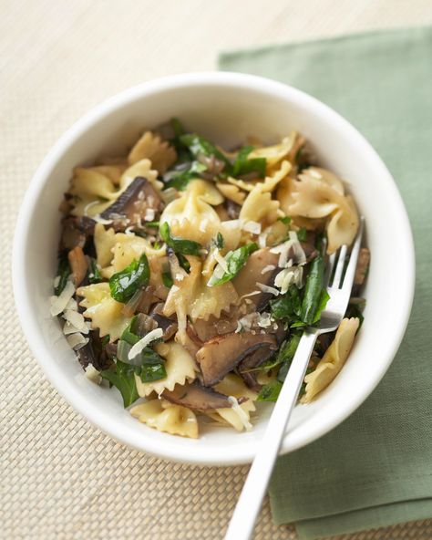 Farfalle with Mushrooms & Spinach Recipes Low Sodium, Cheap Easy Healthy Meals, Low Sodium Recipes Heart, Cheap Healthy Dinners, Heart Healthy Recipes Low Sodium, Low Salt Recipes, Resep Pasta, Resep Diet, No Salt Recipes