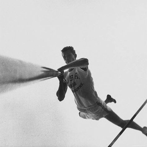 pole vault Pole Vault, Cartoon World, Senior Poses, Big Muscles, Sport Photography, Foto Art, Yard Work, Action Poses, Greatest Adventure