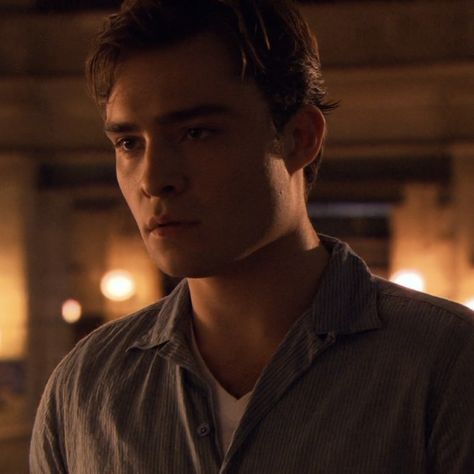 Chuck Bass Ed Westwick, Watch Gossip Girl, Chuck Blair, Ed Westwick, Tom Holland Imagines, Chuck Bass, Hottest Guy Ever, Girls Characters, Smash Book