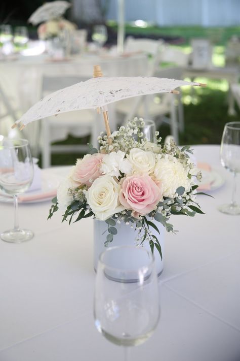 Maple Field Floral Umbrella Centerpiece, Dinner Party Centerpieces, Umbrella Baby Shower, Florist Wedding, Umbrella Wedding, Floral Design Studio, Vintage Tea Party, Bridal Shower Tea