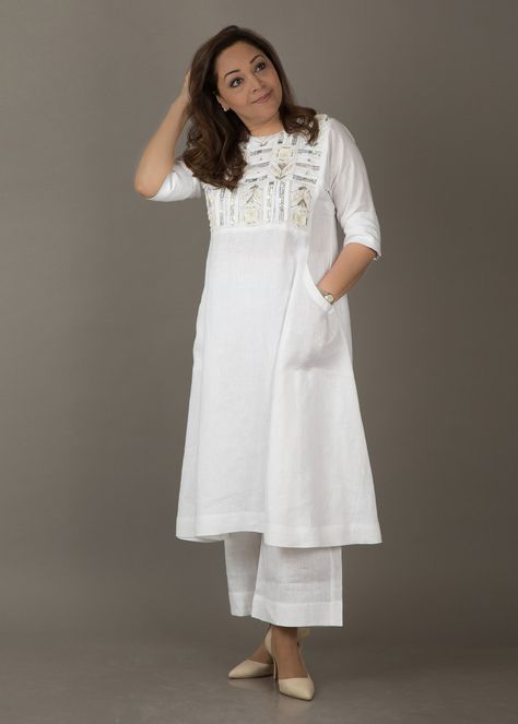 Linen Kurti Design, Pakistani Dresses Party Wear, New Dress Design Indian, Linen Kurti, Long Kurti Patterns, Pakistani Dresses Party, Party Wear Casual, Kaftan Designs, Simple Kurta Designs