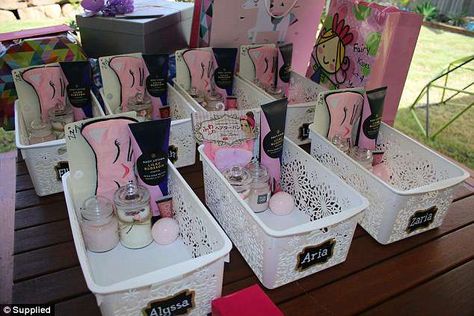 Candice created pamper baskets that the girls could take home with them, with body lotion,... Pamper Party Games, Pamper Baskets, Girls Pamper Party, Bff Ideas, Pancakes And Pajamas, Event Budget, Spa Birthday Parties, Paris Birthday, Spa Birthday