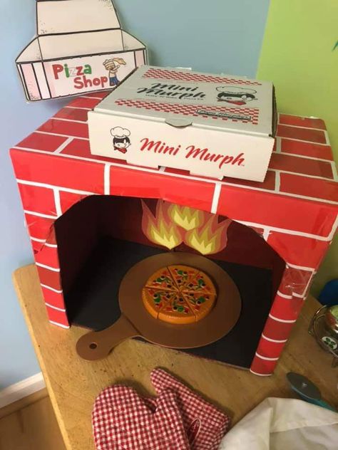 Pizza Parlor Dramatic Play Center Ideas, Cardboard Oven Diy, Pizza Craft Preschool, Pizzeria Dramatic Play, Cardboard Pizza Oven, Pizza Parlor Dramatic Play, Pizza Dramatic Play, Italy Crafts, Dramatic Play Themes