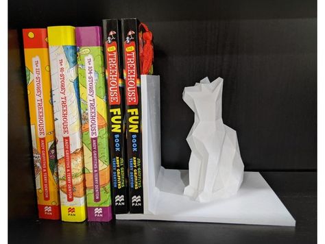 3d Printed Bookends, 3d Printed Book Ends, Low Poly Cat, Bookshelf Brackets, Make A Book, Cat Book, 3d Decor, Cat Books, Book Making