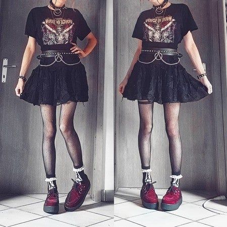 Outfit 💀 - - - - - - #ootd #outfitoftheday #metaloutfit #metal #gothicstyle #gothicoutfit #redandblack #gothgirl #voiceofruin #swissmetal #tukfootwear #creepers #outfitpost Metal Outfit, Creepers Shoes, Polo Outfit, Gothic Boots, Sneakers Dress, Punk Boots, Cat Shoes, Shoes Heels Pumps, Gothic Outfits