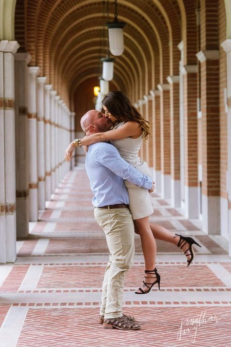 San Antonio Engagement Photographer in SATX Rice University Photo Shoot, Cross Estate Gardens Engagement Photos, Rice University Engagement Photos, San Antonio Photoshoot Locations, Engagement Photos San Antonio, Downtown San Antonio Engagement Photos, Engagement Photos Houston, Rice University, Romantic Engagement Photos