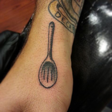 Wooden spoon Wooden Spoon Tattoo, Spoon Tattoo Ideas, Oma Tattoo, Spoon Tattoo, Tattoo For Boyfriend, Elements Tattoo, Wooden Spoon, Body Modifications, American Traditional