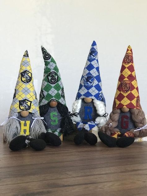 Ravenclaw Gnome Harry Potter Gnome Gryffindor | Etsy Harry Potter Gnome Diy, Harry Potter Gnomes, Harry Potter Gnome, Harry Potter House Decorations, Gnome Party, Christmas Diy Sewing, Tomte Gnome, Sock Gnomes, Harry Potter Fabric