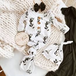 Baby Registry Checklist Must-Haves Delivery Robe, Caden Lane, Baby Coming Home Outfit, Hospital Stay, Neutral Baby Clothes, Hospital Outfit, Growing Belly, Trendy Baby Clothes