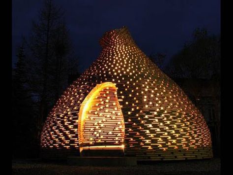 tipi en bois - Zohar Architecte Design Camino, Wooden Hut, Outdoor Fireplace Designs, Unusual Homes, Soyut Sanat Tabloları, Casa Exterior, Green Architecture, Timber House, Trondheim