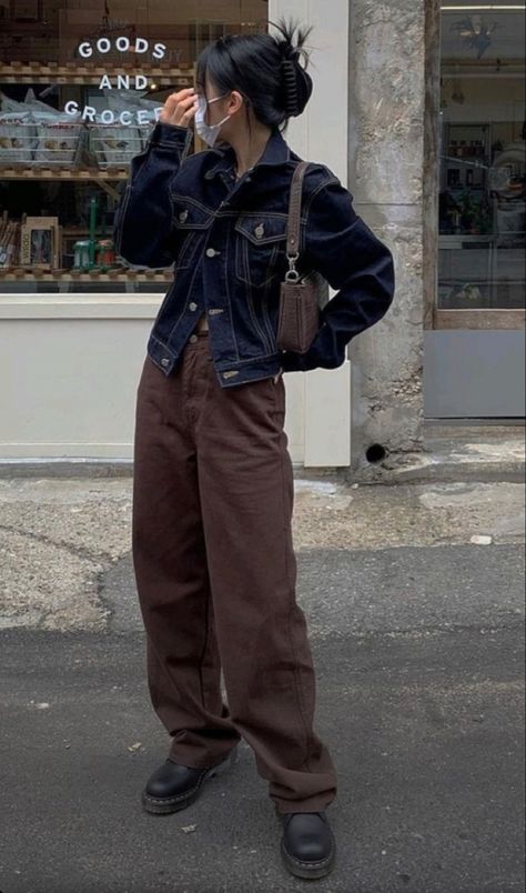 Aesthetic Brown Pants Outfit, Black Pants And Brown Top, Twill Cargo Pants Outfit, Fall Outfits Wide Leg Pants, Simple Thrift Outfit, Infp Style Outfits, Academic Core Outfit, Denim And Brown Outfit, Navy Brown Outfit