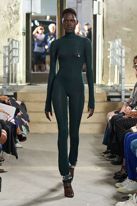 Ready To Wear 2023, Black Bodysuit Longsleeve, Spring 2023 Ready To Wear, Black Velvet Skirt, 2023 Ready To Wear, Azzedine Alaia, Body Dress, Spring 2023, Fashion Show Collection