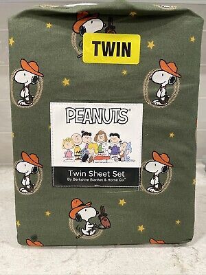 3pc COWBOY Twin Bed Sheet Set Peanuts Snoopy Western Boots Berkshire Blanket Co  | eBay Snoopy Bed Sheets, Cowboy Snoopy, Berkshire Blanket, Twin Bed Sheets, Uni Room, Green Ground, Bed Sheet Set, Twin Sheets, Twin Sheet Sets