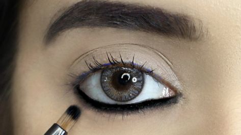 Bold Kajal Eye Makeup, Bold Kajal Look, Kajal Hacks, Apply Kajal, Dark Wear, Makeup Eyeliner, Make It, Eyeliner, Eye Makeup