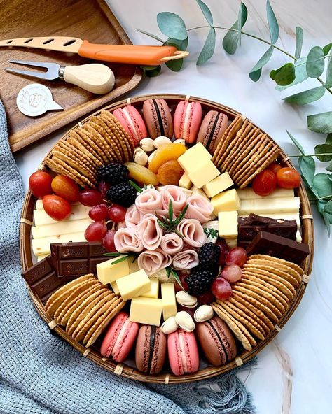 Graze by Samantha on Instagram: “Fret not, chicken ham is still available 😅 Large size platter. . . . cheeseplatter #penangcheeseplatter #grazebysamantha #cheese…” Ham Platter, Chicken Ham, Cheese Platters, Charcuterie Boards, Private Jet, Charcuterie Board, Cheese Board, Large Size, Party Ideas