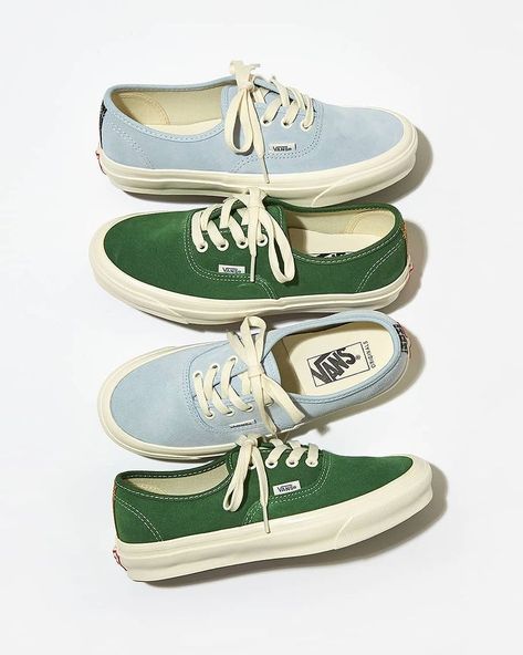 Goodhood sur Instagram : Smooth suede uppers in emerald green and pale blue from Vans Vault 🤘 #vans Footwear Photography, Vans Collection, Vintage Running, Vans Vault, Utilitarian Style, Blue Vans, Cool Vans, Shoes Photography, Pumped Up Kicks