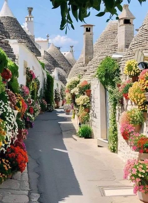 A l b e r o b e l l o - - Just a beautiful world Alberobello Italy, What A Beautiful World, Italian Colors, Puglia Italy, Travel Italy, Southern Italy, Travel Tourism, World Pictures, Amazing Places