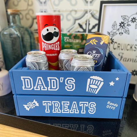 🍿Snacks, beers, treats and sweets! Fill with their favourites for the perfect gift! https://www.etsy.com/uk/listing/986169874/snack-crate-personalised-snack-box-beer #beercrate #snackcrate #snackcrates #snackcrateuk #snackbox #snackboxes #snackboxideas #treatbox #treatboxes #buttonitbyjill #personalisedcrate #personalisedcratesforalloccasions #custom #rates #CustomCrates #personalisedcrate #personalisedcrates #personalisedcratesforalloccasions #personalised #gifts #personalisedgifts #persona... Treats And Sweets, Birthday Presents For Dad, Beer Crate, Box For Gift, Thoughtful Gifts For Him, Dad's Birthday, Snack Box, Dad Birthday Gift, Dad Birthday