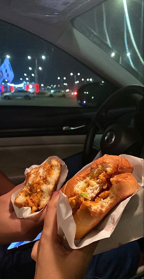 Eating In The Car Aesthetic, Food In Car Snap, Car Food Snap, Food In Car, Night Snaps, Car Date, Trending Summer Nails, Burger Night, Flipagram Instagram