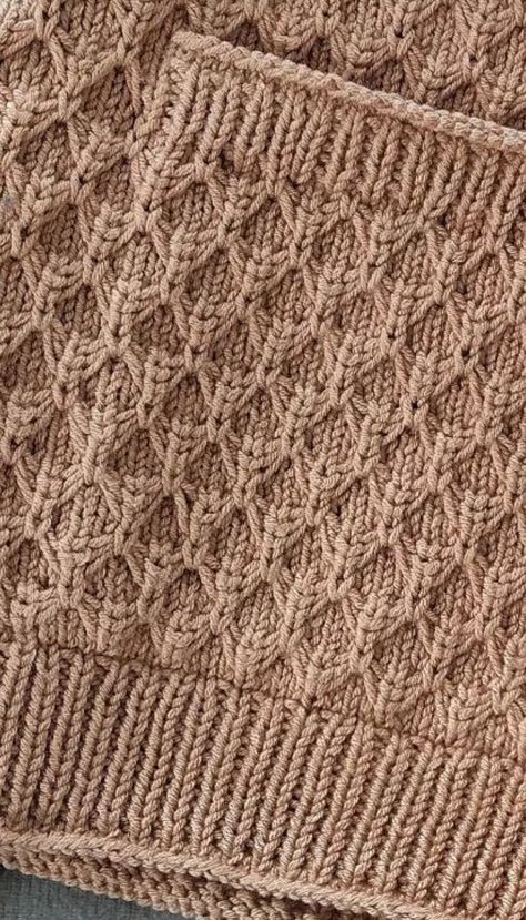 Tuck Stitch Knitting, Knit Stitch Patterns Texture, Knit Structure, Flower Drawing Design, Sweater Trends, Cap Designs, Fabric Texture, Textured Knit, Knit Stitch Patterns