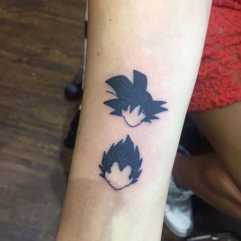 Goku Hair Tattoo, Small Goku Tattoo, Small Dbz Tattoo, Dragon Ball Small Tattoo, Goku And Vegeta Tattoo, Vegeta Tattoo Ideas, Dragon Ball Z Tattoo Ideas, Dbz Tattoo Ideas, Vegeta Tattoo Design