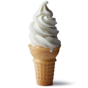 Mcdonalds Shakes, Vanilla Soft Serve, Soft Serve Cone, Mcdonalds Ice Cream, Apple Pie Desserts, Cone Ice Cream, Fast Dessert Recipes, Best Fast Food, Soft Serve Ice Cream