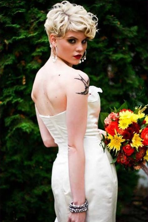 20 Short Pixie Wedding Hairstyles Pixie Wedding Hair, Blond Hairstyles, Short Hair Bride, Short Curly Pixie, Curly Pixie Cuts, Short Hair Pixie Cuts, Curly Pixie, Hair Styles 2014, 2015 Hairstyles