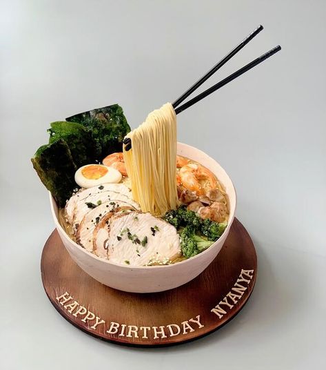 Ramen Noodle Cake Ideas, Ramen Cake Design, Ramen Noodle Cake, Ramen Cake, Softball Cupcakes, Noodle Cake, Cake Sushi, Cake Competition, Chef Cake