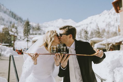 Ski Engagement, Snowboard Wedding, Ski Resort Wedding, Ski Wedding, Winter Engagement Pictures, Snow Wedding, Aspen Wedding, Winter Lake, Winter Elopement