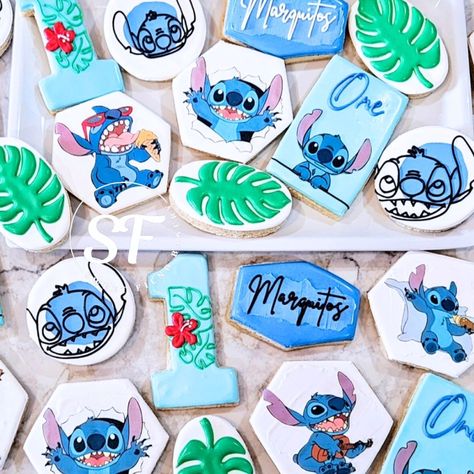 💙🌴 M A R Q U I T O 'S 1ST B I R T H D A Y 🌴💙 🌺 stitch themed 🌺 This mama reached out with a last min request of 7 dz in less than 48 hrs. Thank goodness I had the availability to help out! 💖 Although I wouldn't have had enough time hand decorating all of them, I was lucky enough to have my edible image printer on hand! Thank you so much for your trust & support @rebeccathatsolarchic 🤗🫶🫶 Stitch First Birthday Party, Stitch First Birthday, First Birthday Party Boy, Edible Image Printer, Birthday Party Boy, Party Boy, Strawberry Cookies, Edible Images, Had Enough