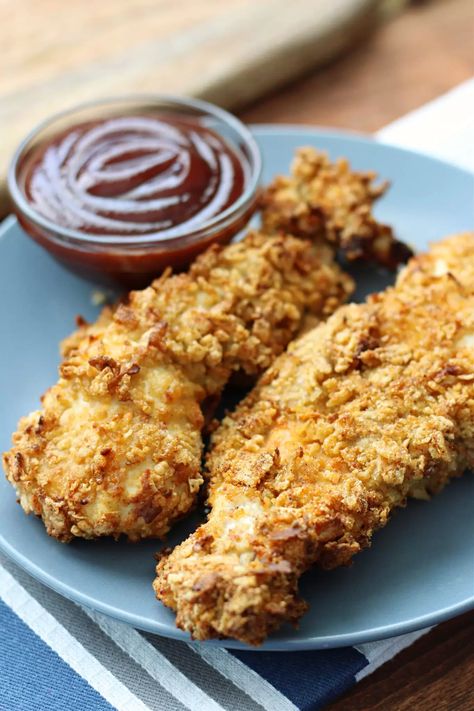 Rice Krispie Chicken--Crispy on the outside and tender on the inside! This air fryer or oven baked chicken is going to be your family's new favorite dinner! Rice Krispie Chicken, Chicken Crispy, Favorite Dinner, Fry Sauce, Training Workouts, Oven Baked Chicken, Rice Krispie, Slow Cooking, Pressure Cooker Recipes