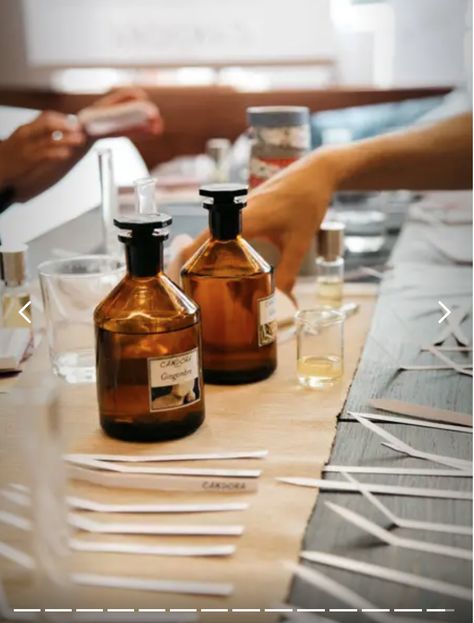 Perfume Making Aesthetic, Perfume Making Workshop, Perfume Workshop, Perfume Experience, Making Perfume, Cosmetics Laboratory, Candle Workshop, Fragrance Lab, Brunch Club