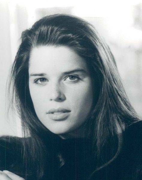 https://flic.kr/p/23SFjVR | Neve Campball 90's Neve Campbell 90s, Scream Actors, Sidney Prescott, Scream Cast, 90s Actresses, Neve Campbell, Slasher Film, Scream Movie, Canadian Actresses