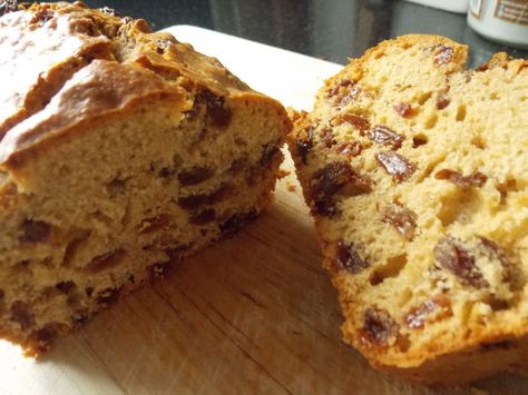 Old-Fashioned Sultana Cake Fruit Loaf Recipe, Sultana Cake, Boiled Fruit Cake, Moist Cake Recipe, Tea Cakes Recipes, Light Cakes, Moist Cake, Cake Baking Recipes, Big Cakes