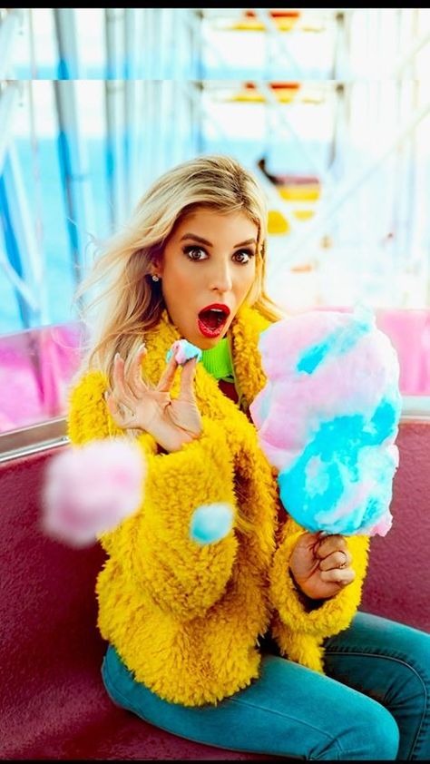 Rebecca Zamolo (@rebeccazamolo) • Instagram photos and videos Rebecca Zamolo, American Girl Doll Hairstyles, Champagne Birthday, Famous Youtubers, Best Friend Gifs, Dream Friends, Edit Your Photos, Birthday Surprise Party, 11th Birthday