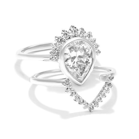 Engagement Ring Trends To Look Out For In 2023 Cushion Cut Engagement, Engagement Ring Guide, Buying Gold, Trending Engagement Rings, Celebrity Engagement Rings, Ring Trends, Cushion Cut Engagement Ring, Diamond Education, Jewelry Tags