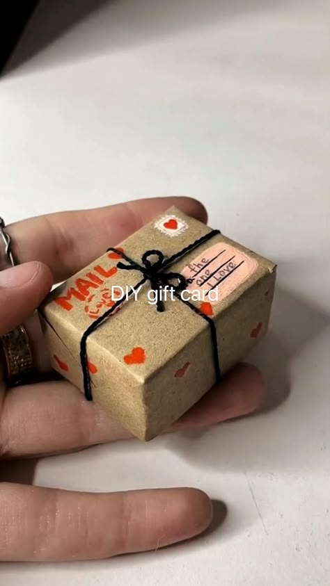 Diy Valentines Gifts Aesthetic, Appreciation Gift For Boyfriend, Tiny Presents Diy, Crafts For Your Partner, Things You Can Make With Paper, Cute Boyfriend Gifts Diy Creative, Happy Galentines Best Friend Gift, Cute Small Diy Gifts, Ring Gift Ideas Packaging