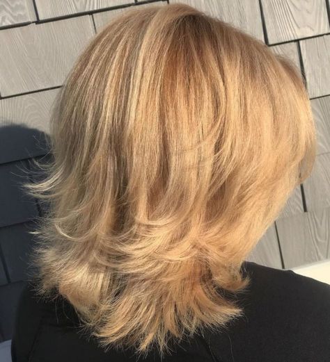 Flipped End Shag Haircut Flipped Ends Hairstyles, Flip Ends Hairstyle, Flipped Out Bob, Strawberry Blonde Bob, Shag Bob, Flipped Ends, Medium Shaggy Hairstyles, Medium Shag, Medium Shag Haircuts