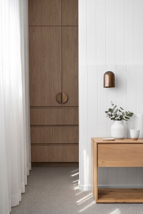 Walk Through Wardrobe To Ensuite, Ensuite And Walk In Robe Layout, Walk In Robe Designs, Walk In Robe Ideas, Ensuite Layout, Narrow Wardrobe, Bedroom Robes, Walk In Wardrobe Design, Coral House