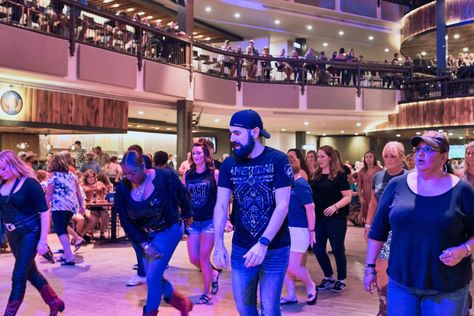 Wildhorse Saloon Nashville, Line Dancing Nashville, Nashville 2023, Nashville Summer, Line Dancing Steps, Nashville Weekend, Line Dancing Lessons, Travel Nashville, Nashville Things To Do