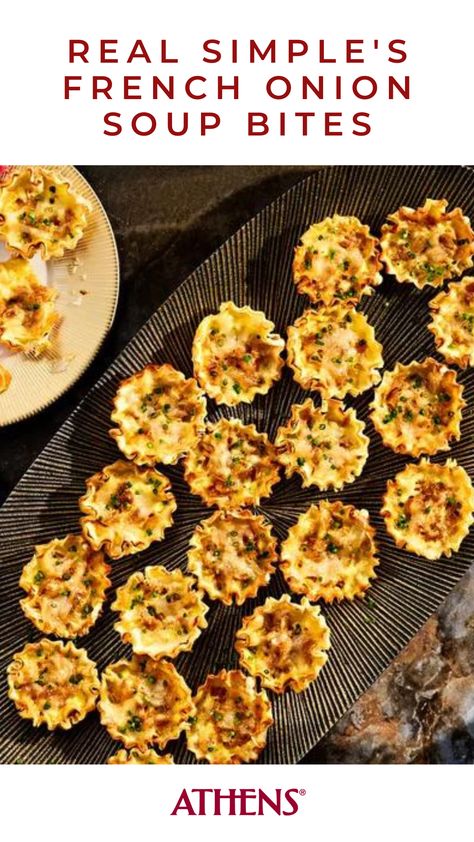 Buying in bulk can help you save $$$ ... but only if you actually cook through what you bring home. We're using up pantry staples in recipes that go the distance. Click for the full recipe. 📸: Real Simple French Onion Soup Bites Real Simple, French Onion Bites, French Onion Soup Bites, Simple French Onion Soup, Soup Shooters, Cheesy Bites, Party Bites, Bite Size Appetizers, Protein Nutrition