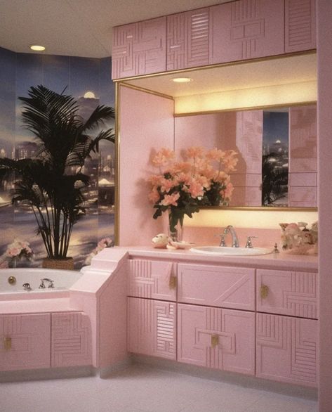 Pink Penthouse, 80s Apartment, 90s Interior Design, Penthouse Aesthetic, 1980s Aesthetic, 90s Interior, 80s Interior Design, 80s House, Aesthetic 80s