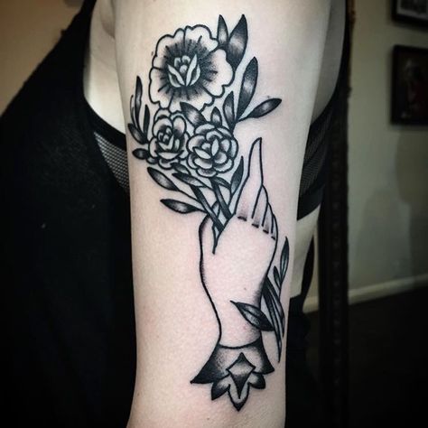 My new tattoo Traditional Tattoo Hand Holding, Tattoo Hand Holding Flowers, Tattoo 2023, Hands Holding Flowers, Quality Tattoo, Tattoo Machines, Tattoo Equipment, Pin Up Tattoos, Tattoo Kits