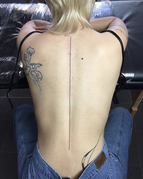 Line On Back Tattoo, Line Down Spine Tattoo, Line Down Back Tattoo, Straight Line Spine Tattoo, Line Back Tattoo Woman, One Line Back Tattoo, Line Spine Tattoos For Women, Line Tattoos Back, Back Tattoo Line