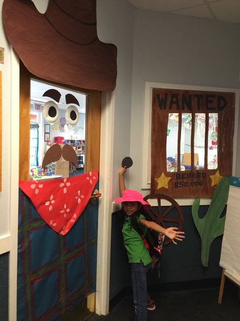 howdy partners theme Homecoming Hallways, Western Vbs, Window Decoration Ideas, Office Space Decor, Western Birthday Party, Pta School, Vbs 2023, Manic Monday, Western Birthday