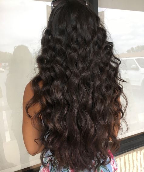 Wanded waves Long Wavy Hair, Beautiful Long Hair, Long Curly Hair, Long Curly, Hair Waves, Aesthetic Hair, Dark Hair, Pretty Hairstyles, Wavy Hair