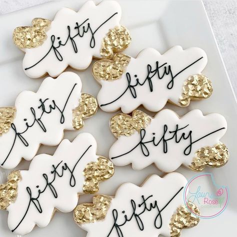 Heather Allen on Instagram: “Nancy looks so good in white and gold! 🙌🏼😍💚 @laurarosecookies created these gorgeous cookies using our beloved Nancy plaque! These are…” 50th Anniversary Cookies, Royal Icing Cookies Recipe, Birthday Biscuits, Gold Cookies, No Bake Sugar Cookies, Cookie Birthday Party, Anniversary Cookies, Bridal Cookies, Monogram Cookies