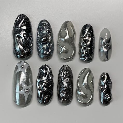 All posts • Instagram Gothic Nail Art Dark, Rock Nails Grunge, Goth Manicure, Silver Nails Acrylic, Nail Abstract, Punk Rock Nails, Cyberpunk Nails, Gothic Nail Art, Cosmic Nails