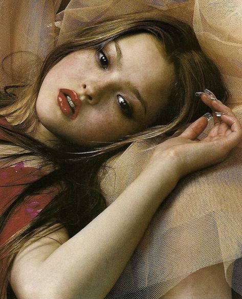 Devon Aoki Icon, Devon Aoki, The Cardigans, 사진 촬영 포즈, 가을 패션, Vogue Paris, Devon, Pretty Woman, Hands On